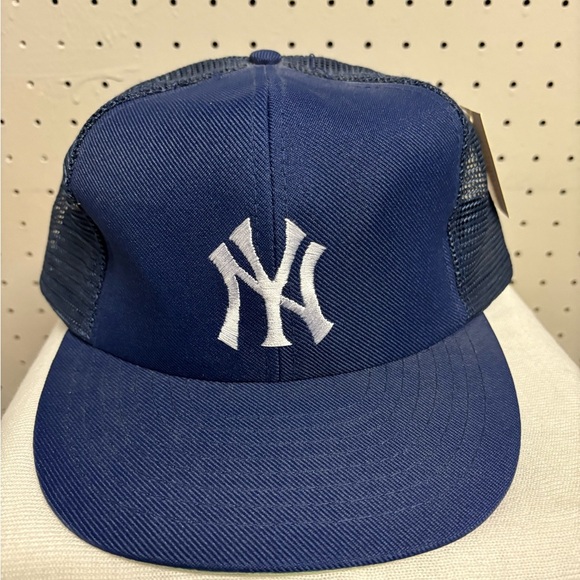 Vintage Official MLB NY Hat - Picture 4 of 7